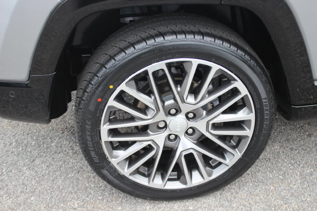 Used 2023 Jeep Compass Limited w/ Elite Group AWD/4WD image 42