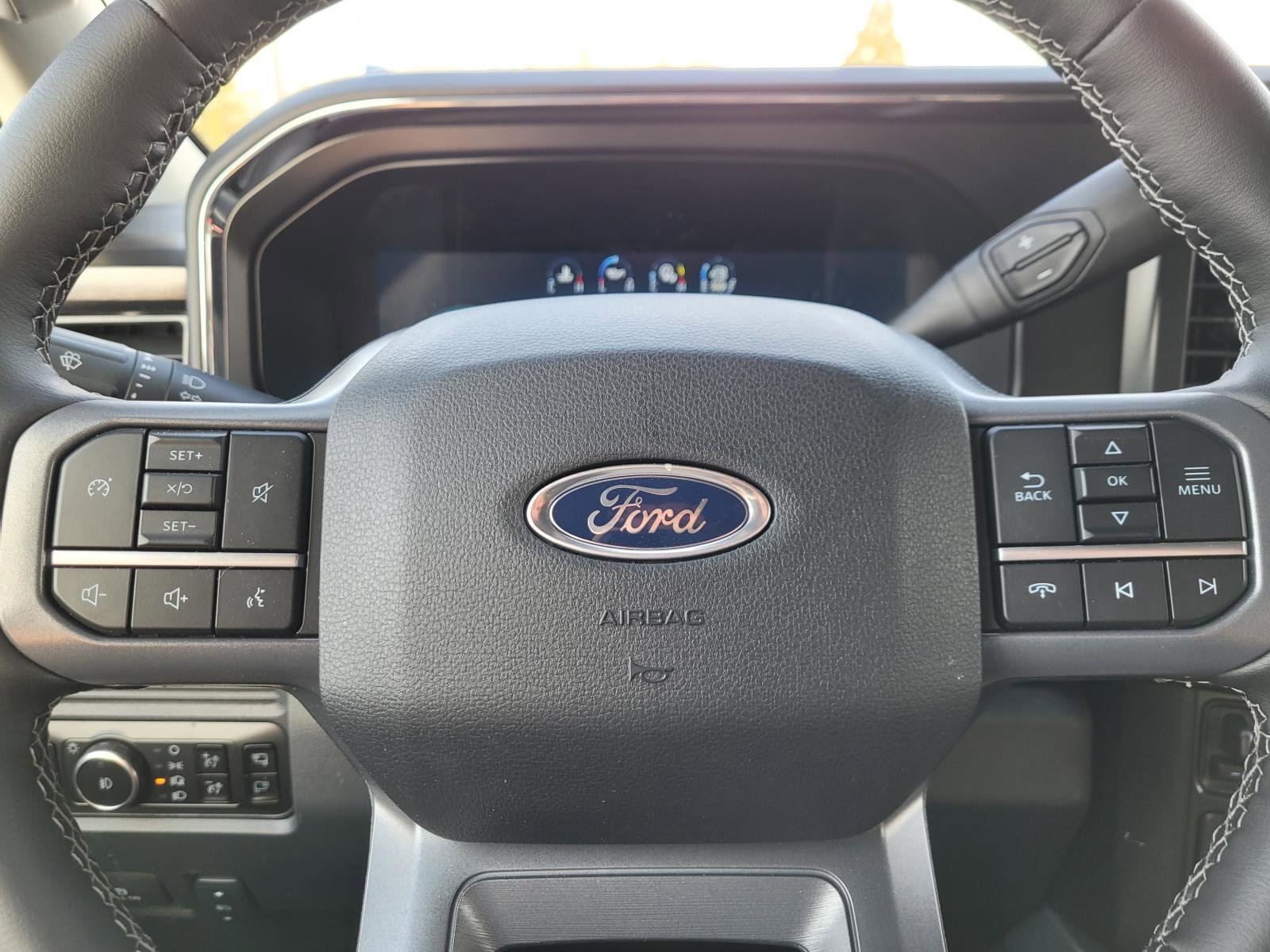 New 2026 Ford F250 Lariat w/ FX4 Off-Road Package image 16