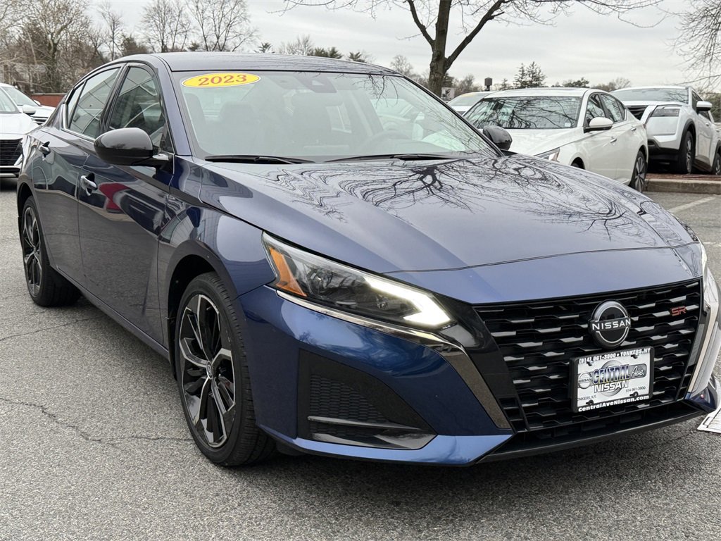 Used 2023 Nissan Altima 2.5 SR image 7