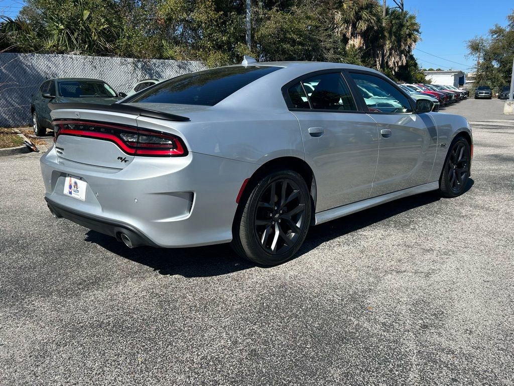 Used 2023 Dodge Charger R/T w/ Blacktop Package image 7