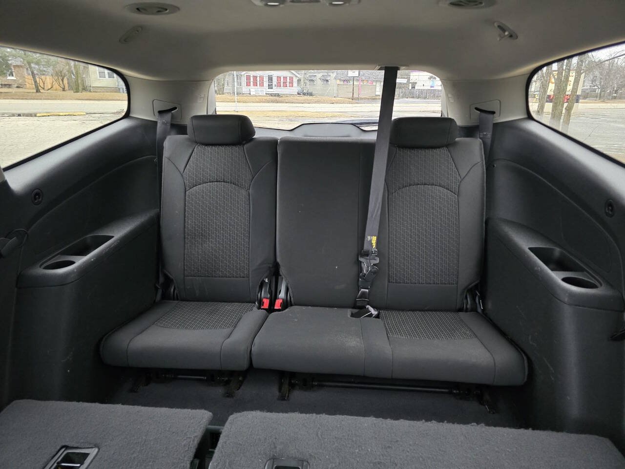 Used 2011 Chevrolet Traverse LT AWD/4WD image 15
