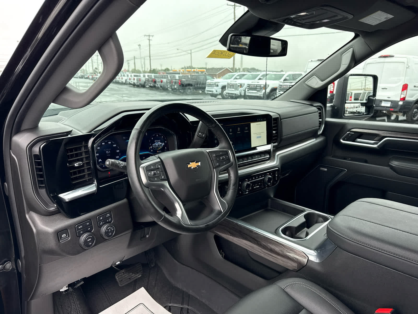 Certified 2025 Chevrolet Silverado 2500 LTZ w/ LTZ Convenience Package AWD/4WD image 13
