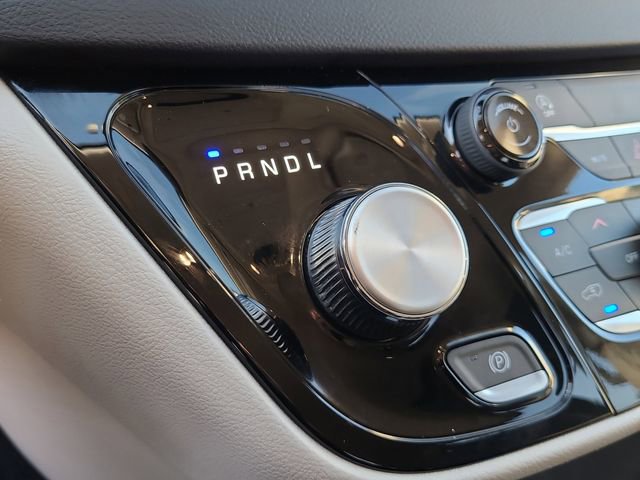 Used 2023 Chrysler Voyager LX FWD image 30