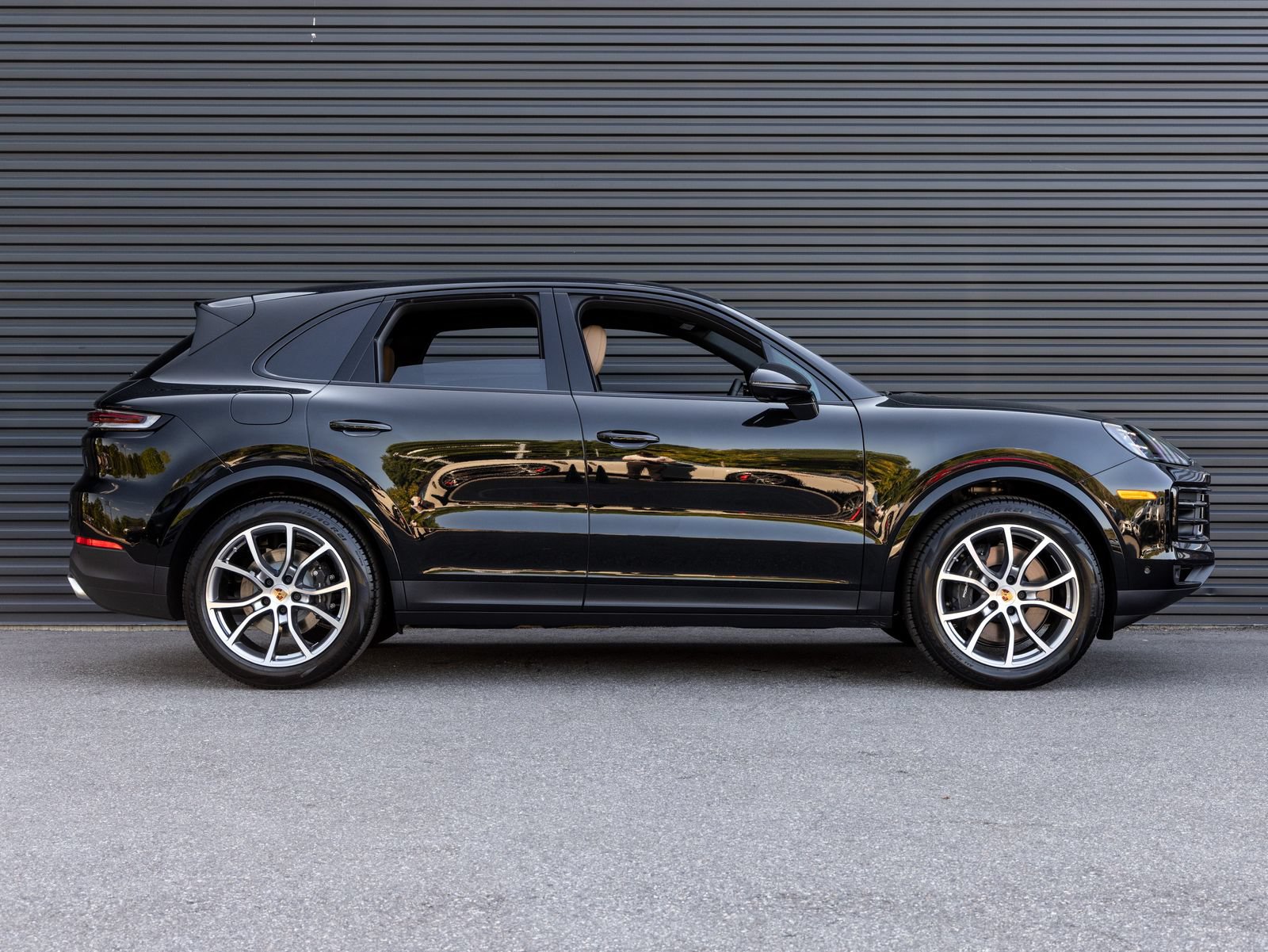 New 2026 Porsche Cayenne AWD/4WD image 8