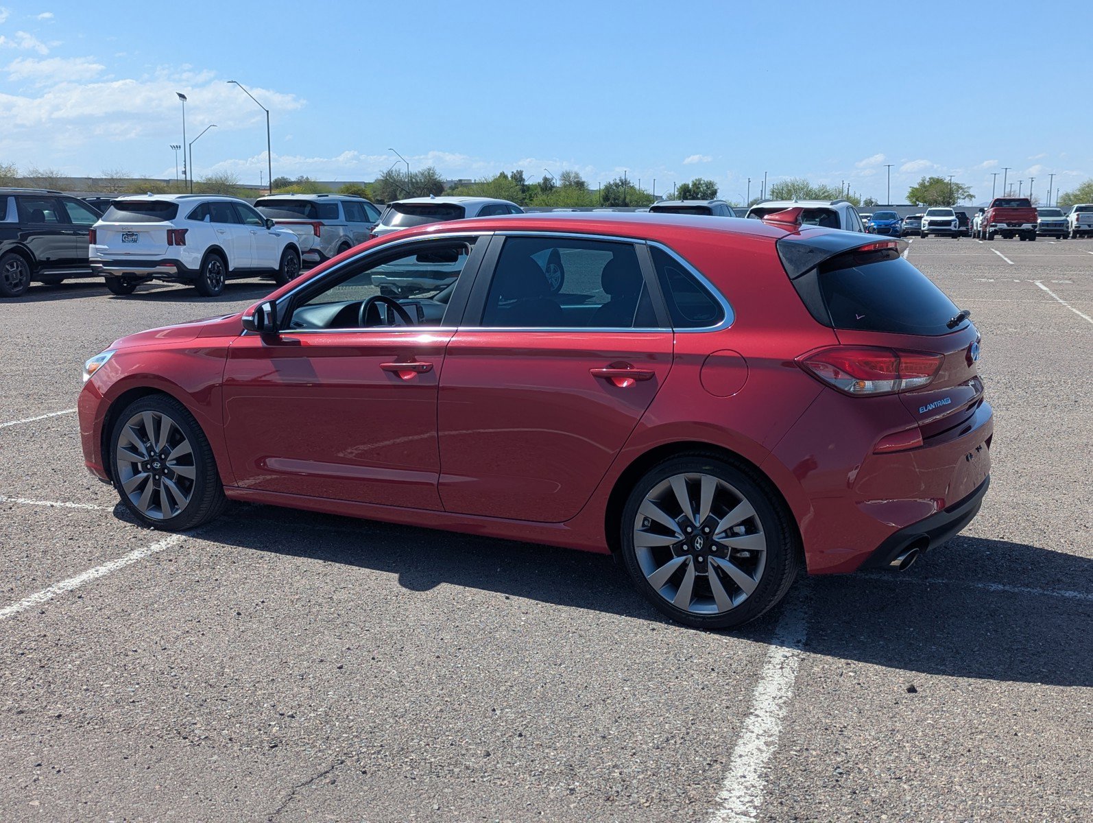 Used 2018 Hyundai Elantra GT Sport image 3