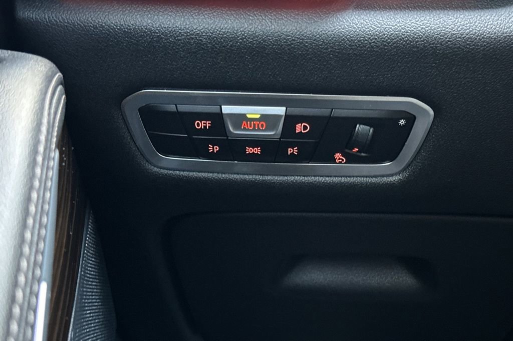 Used 2023 BMW X5 sDrive40i w/ M Sport Package image 31