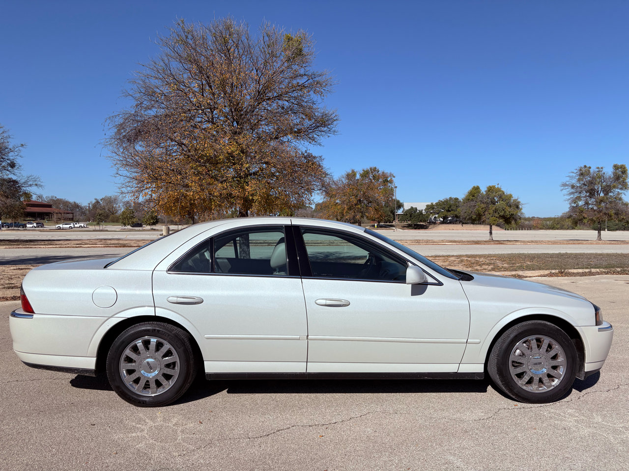 Used 2004 Lincoln LS image 47