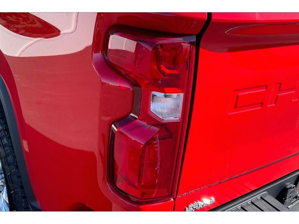 Used 2020 Chevrolet Silverado 3500 LTZ AWD/4WD image 30