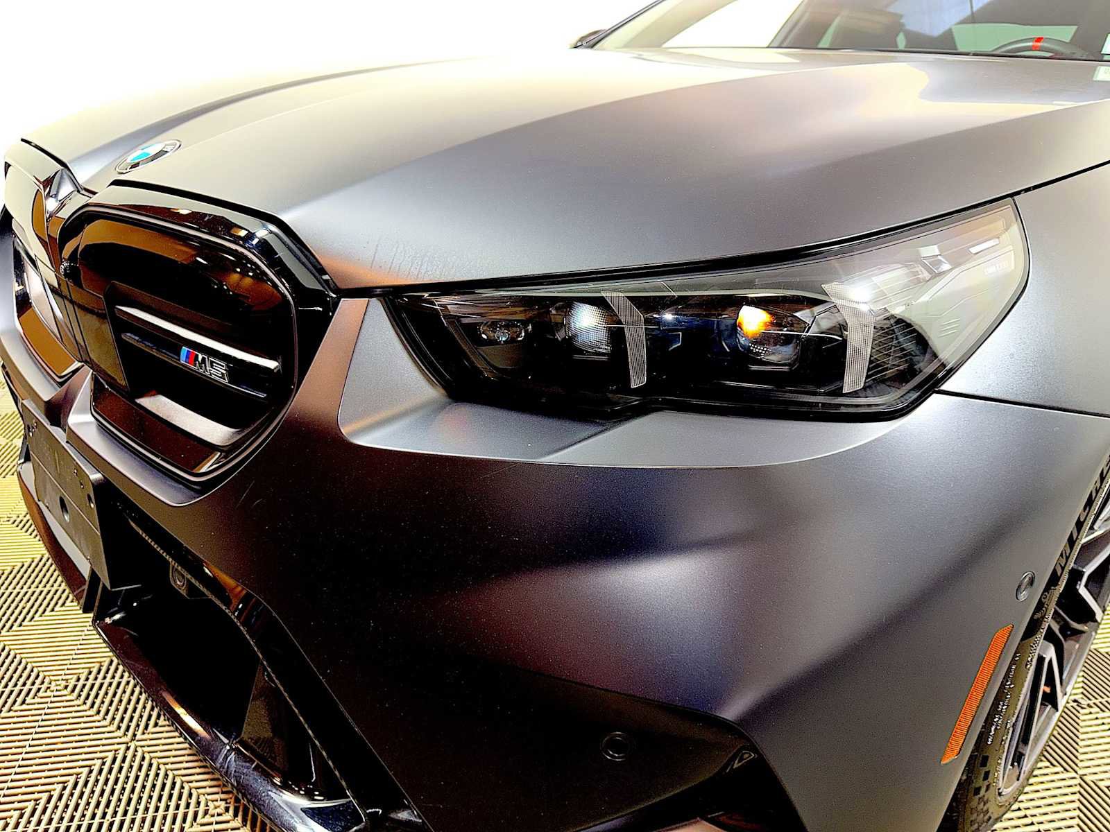 Used 2026 BMW M5 w/ Carbon Package AWD/4WD image 25