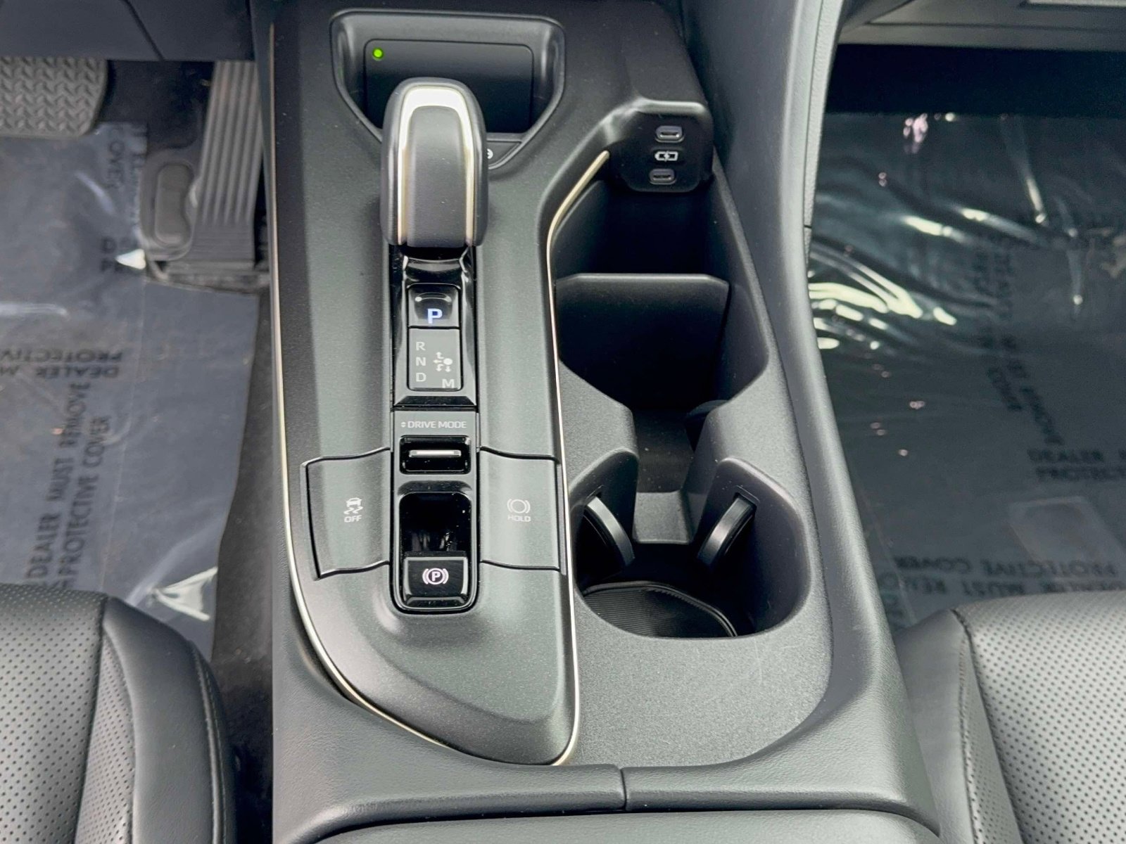 Certified 2023 Toyota Crown Platinum AWD/4WD image 18