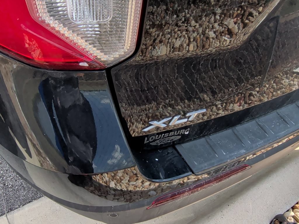 Used 2020 Ford Explorer XLT w/ Equipment Group 202A AWD/4WD image 9