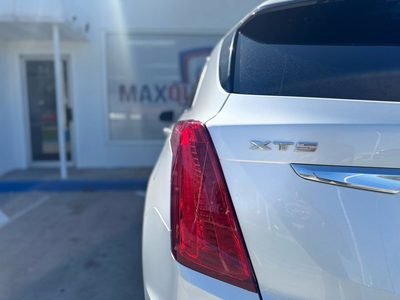 Used 2018 Cadillac XT5 Luxury w/ Driver Awareness Package image 28