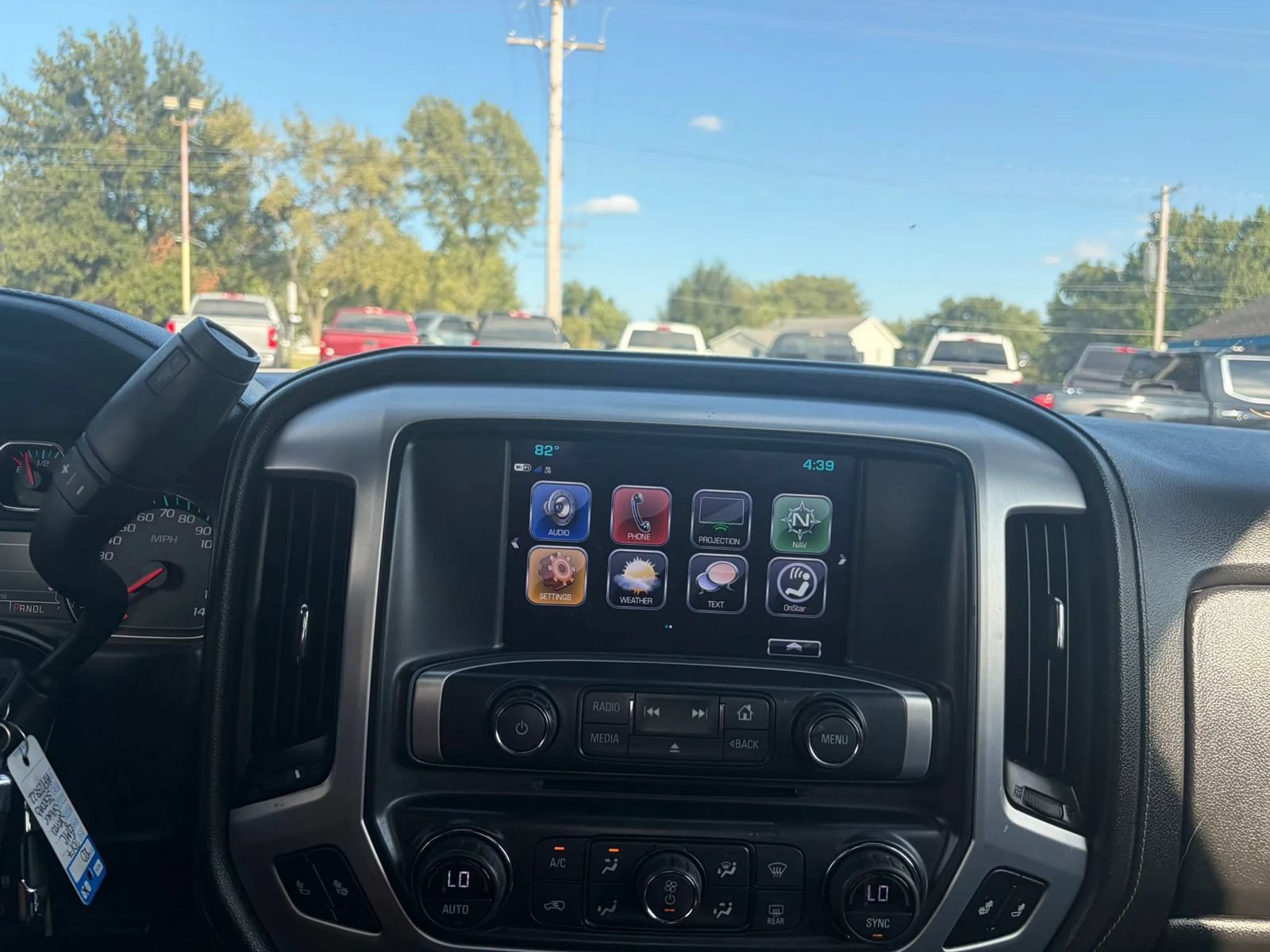 Used 2017 GMC Sierra 3500 SLT w/ Snow Plow Prep Package AWD/4WD image 13