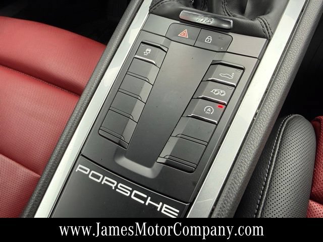 Used 2024 Porsche 718 Cayman w/ Premium Package RWD image 20
