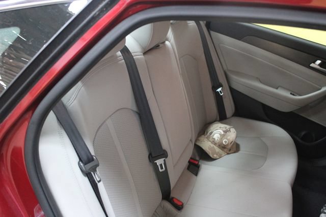 Used 2016 Hyundai Sonata Sport w/ Cargo Package FWD image 9