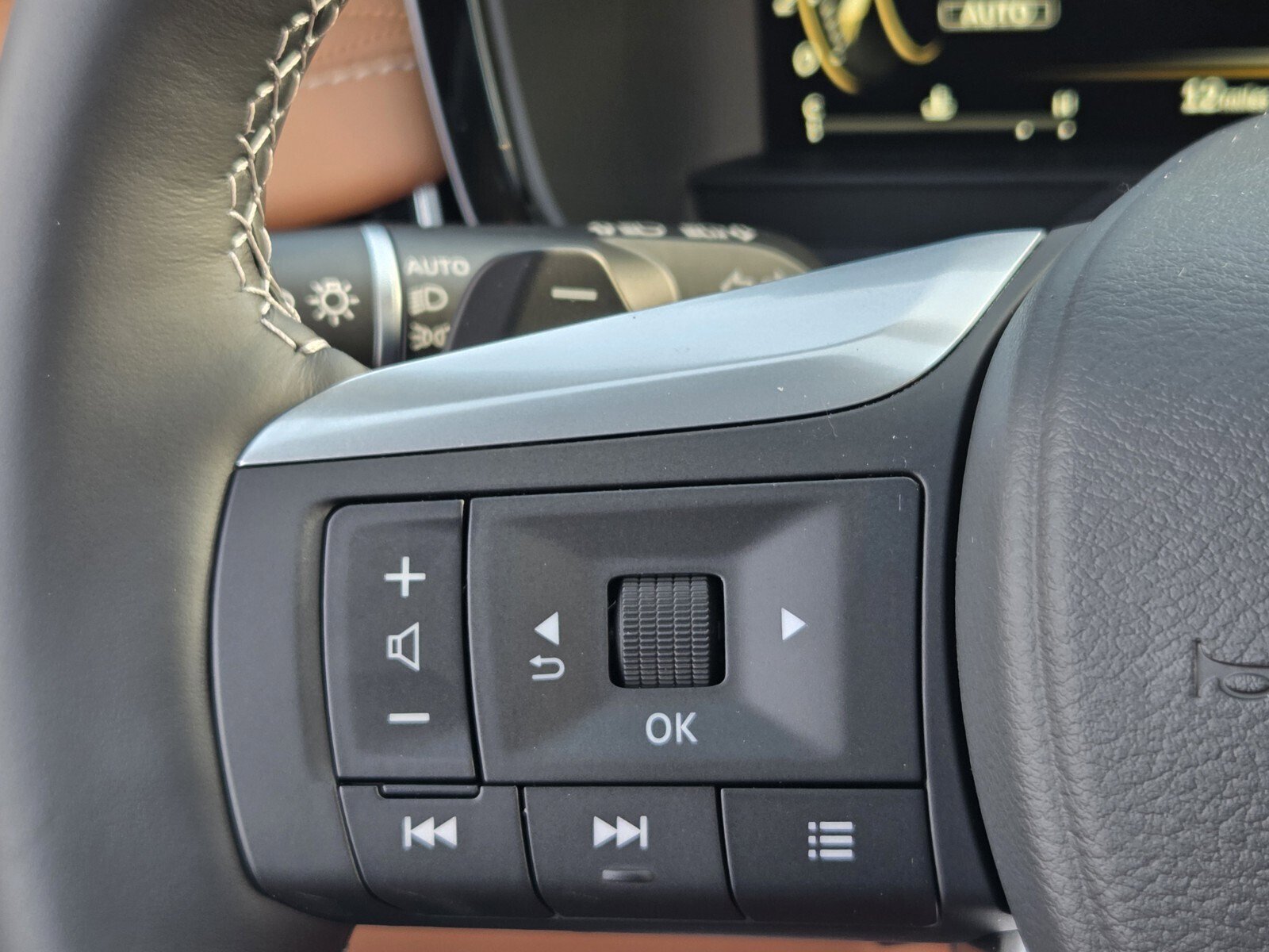 New 2026 INFINITI QX60 Autograph w/ Dark Cargo Package image 25