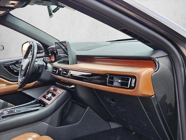 Used 2020 Lincoln Aviator Reserve w/ Equipment Group 202A image 20