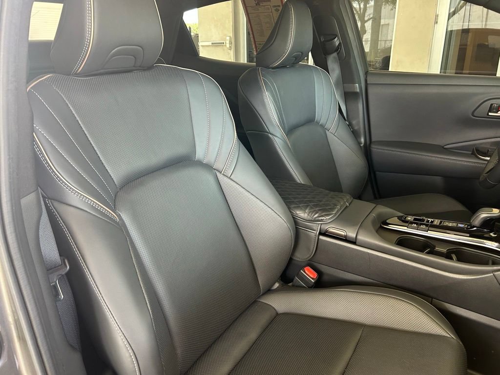 Used 2024 Toyota Crown AWD/4WD image 21