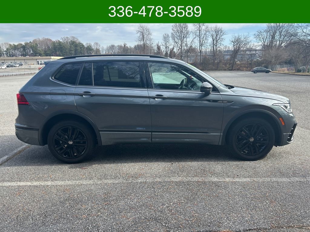 Used 2022 Volkswagen Tiguan SE R-Line image 6