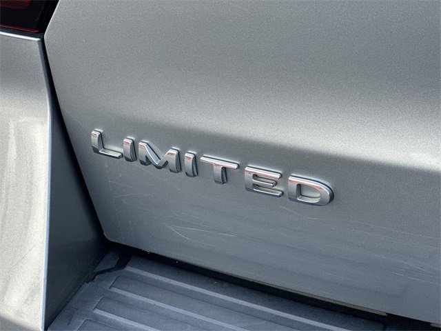 Used 2022 Ford Expedition Limited image 32