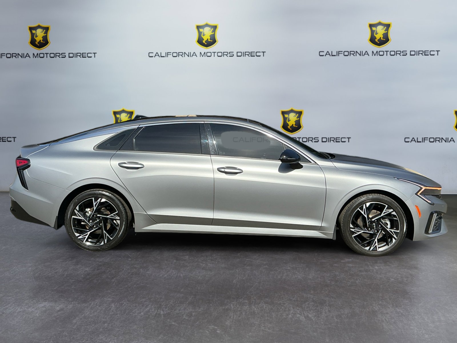 Used 2025 Kia K5 GT-Line w/ GT-Line Premium Package image 4