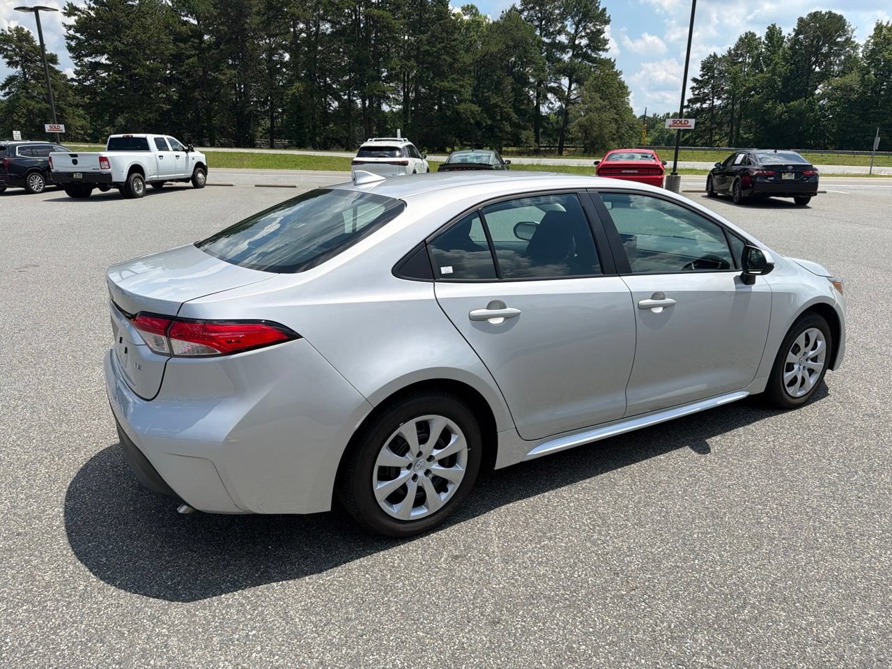 Used 2023 Toyota Corolla LE FWD image 10