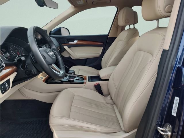 Used 2022 Audi Q5 2.0T Premium w/ Convenience Package image 21