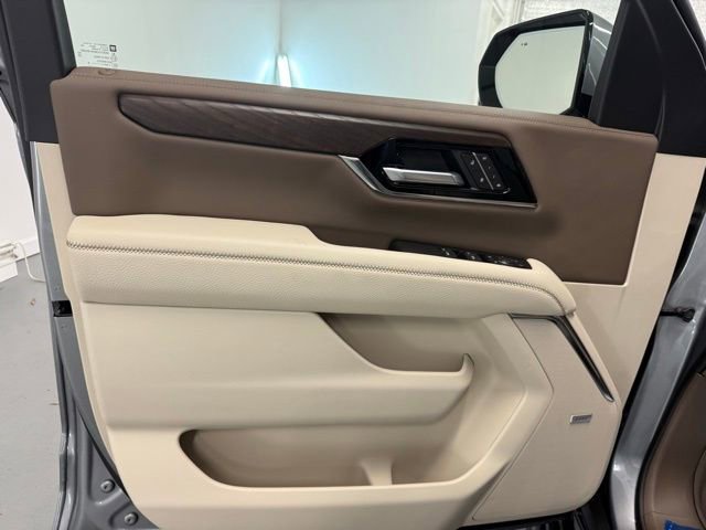 New 2026 GMC Yukon XL Denali w/ Sun & Power Step Package image 14