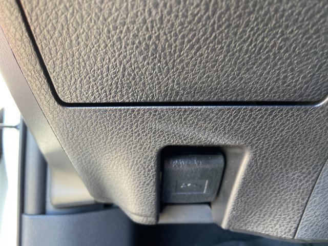 Used 2020 Toyota Camry XSE image 45