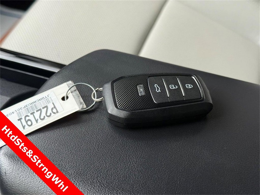 Used 2023 Toyota Prius XLE image 28