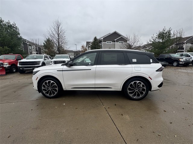 New 2026 Lincoln Nautilus Reserve image 6