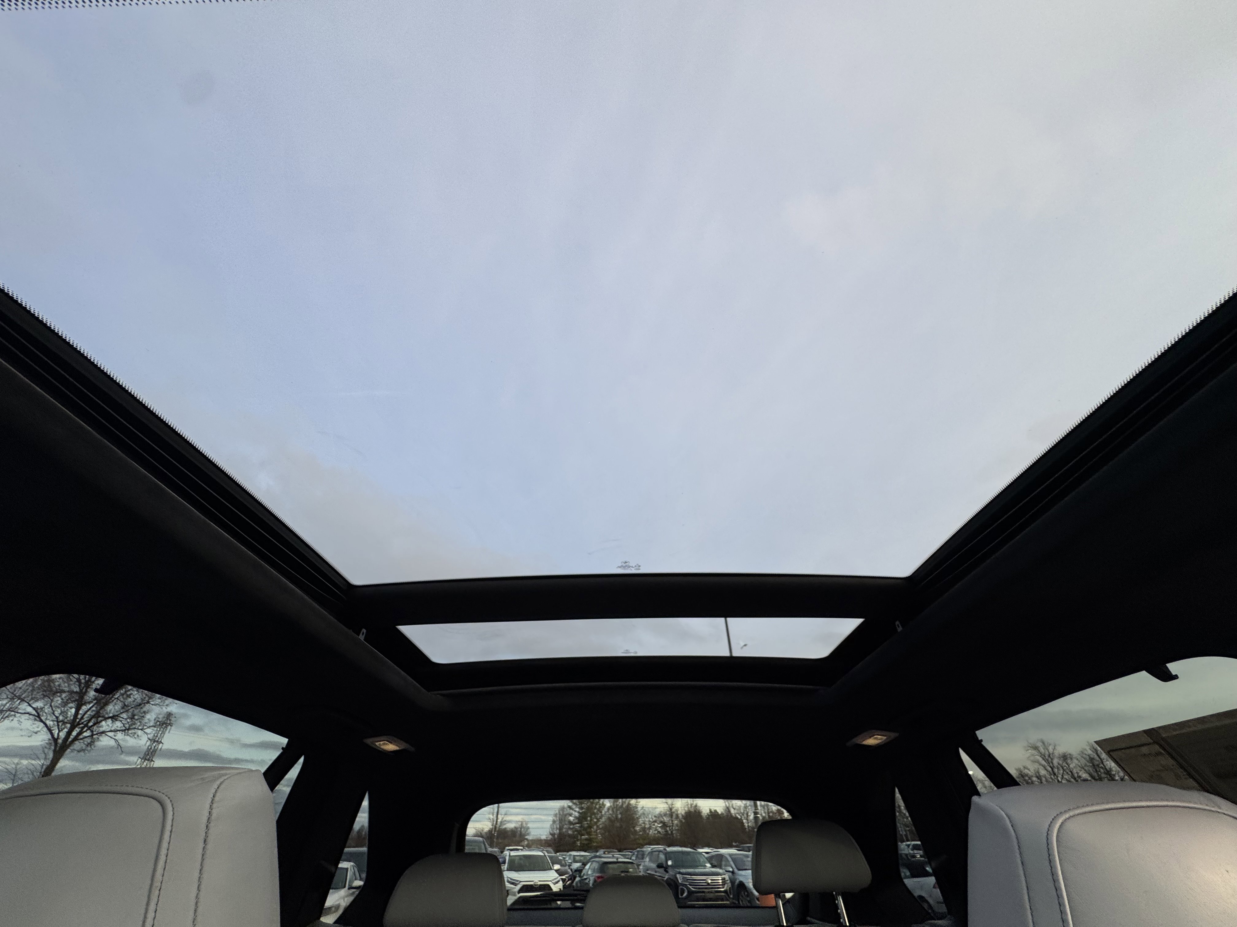 Used 2016 BMW X5 M image 6