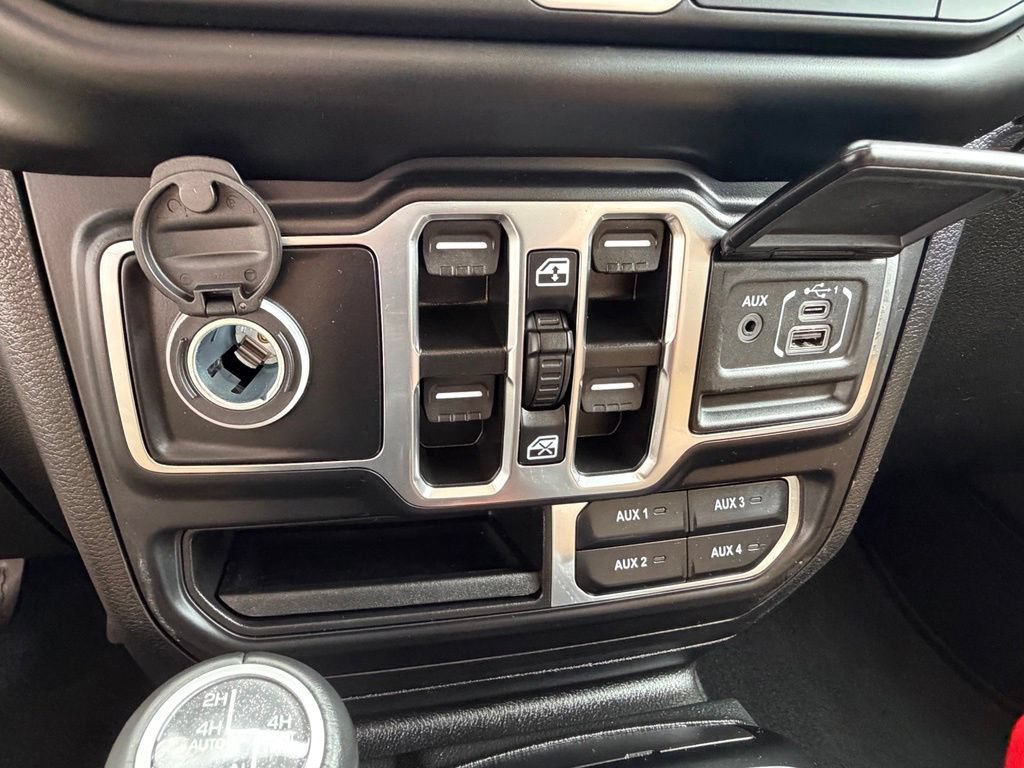 Certified 2022 Jeep Wrangler Unlimited Sahara w/ Cold Weather Group AWD/4WD image 26