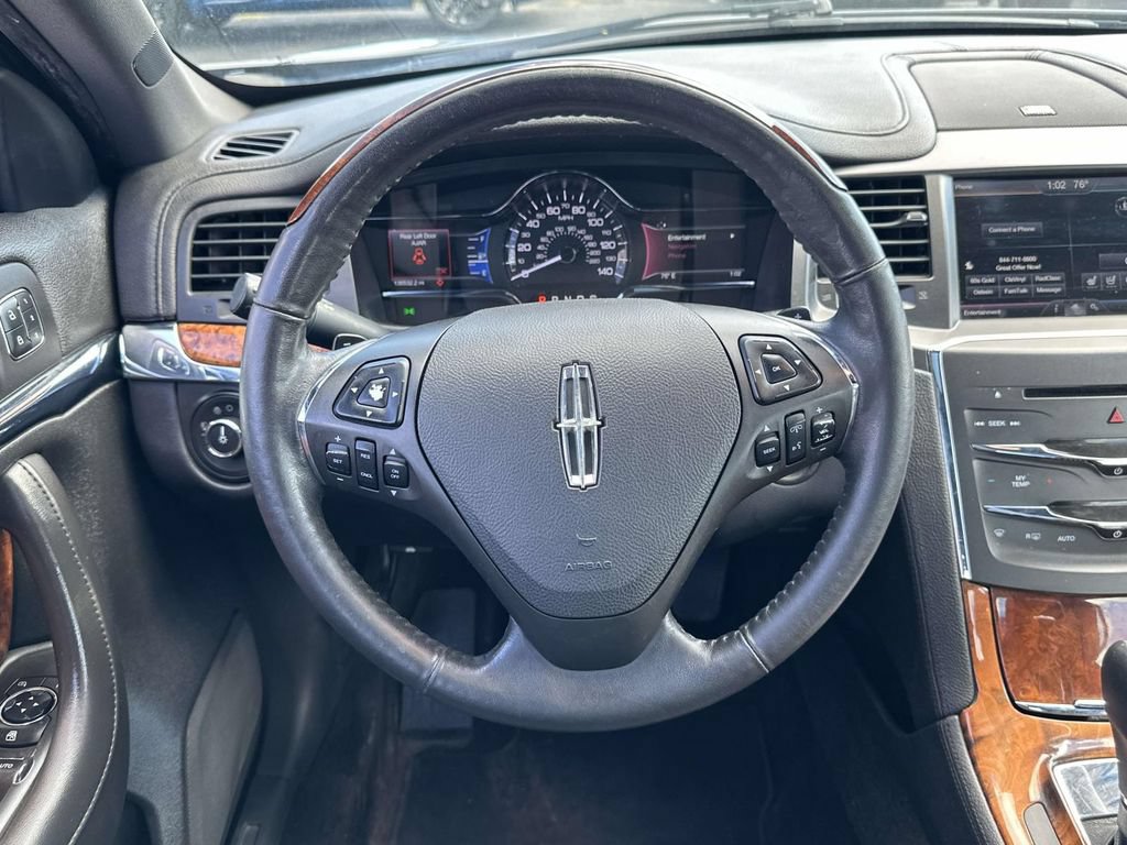 Used 2015 Lincoln MKS AWD w/ Equipment Group 101A image 15