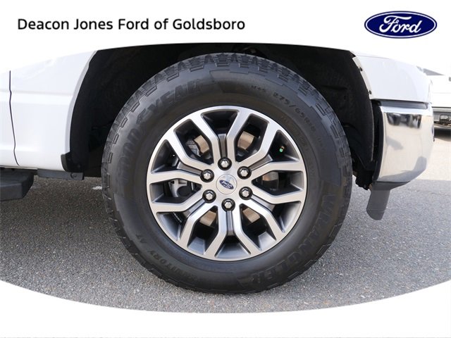 Used 2022 Ford F150 Lariat w/ Trailer Tow Package image 11