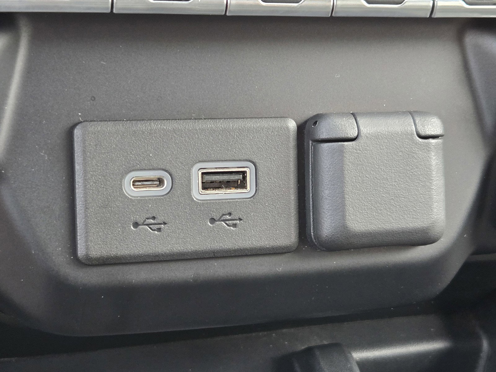 Used 2020 GMC Sierra 1500 SLT w/ SLT Premium Package image 22