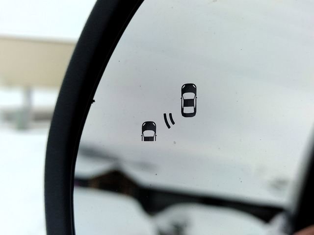 Used 2022 Ford Edge SEL image 36