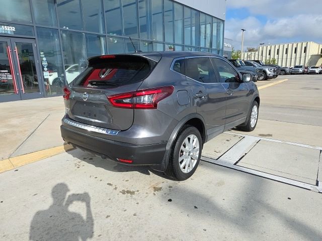 Used 2020 Nissan Rogue Sport S w/ Appearance Package image 4
