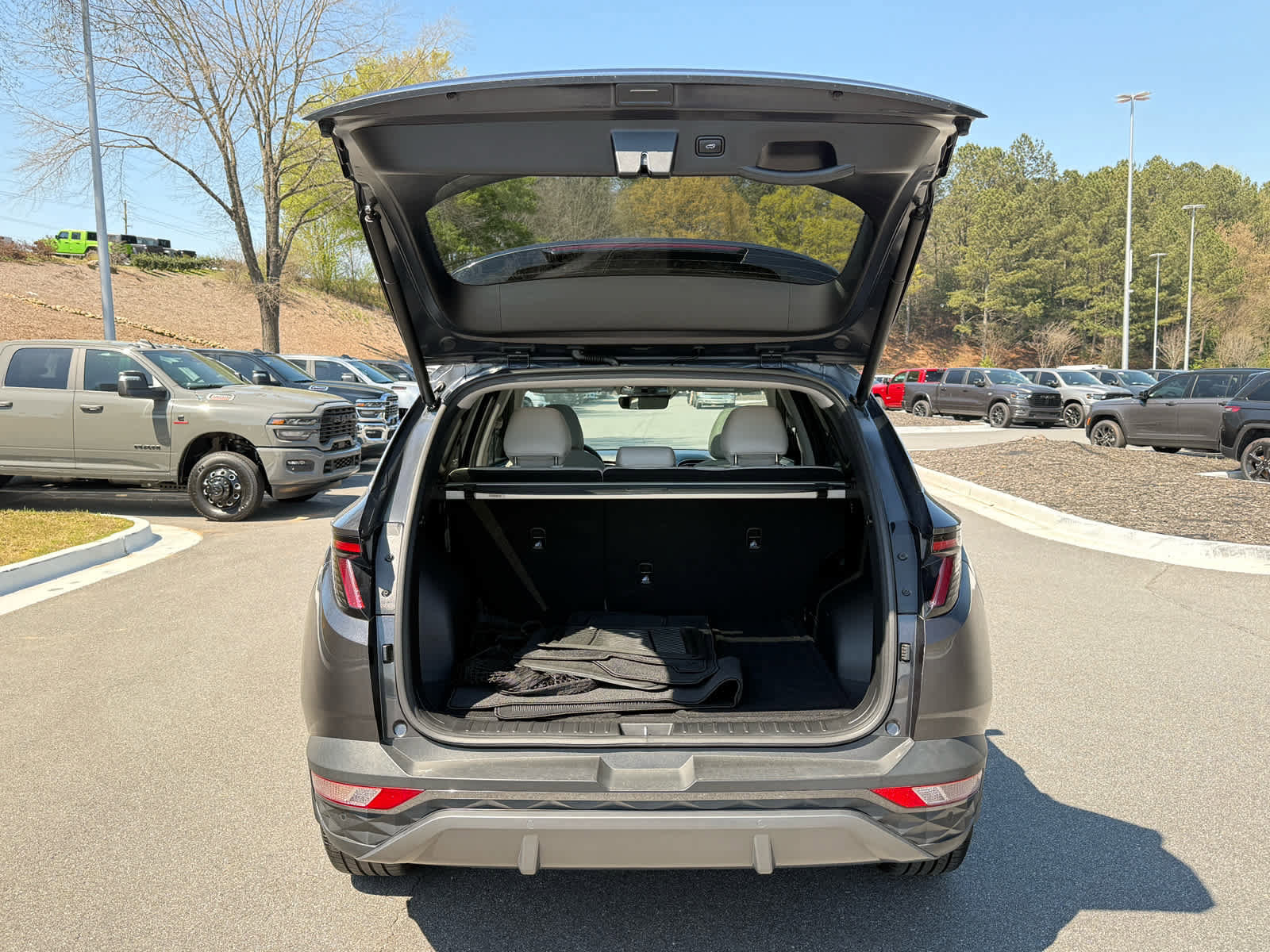 Used 2022 Hyundai Tucson Limited w/ Cargo Package image 30