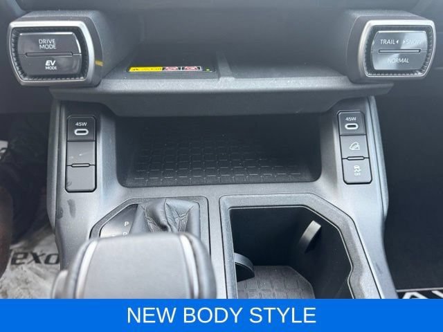 Used 2026 Toyota RAV4 XLE Premium AWD/4WD image 26