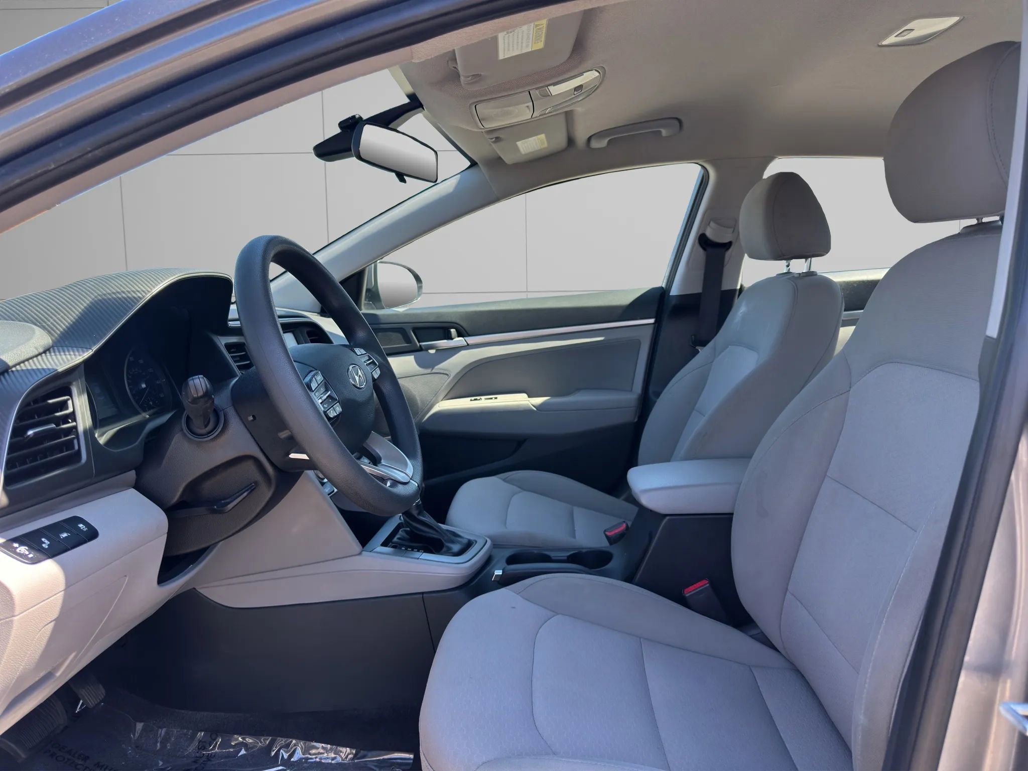 Used 2019 Hyundai Elantra SEL FWD image 12