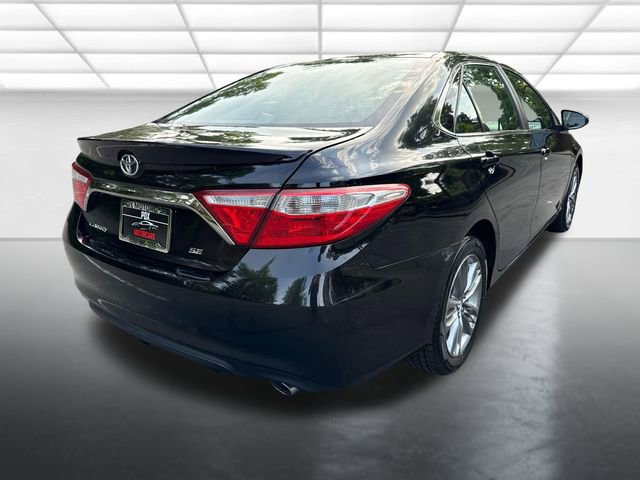 Used 2017 Toyota Camry SE FWD image 5