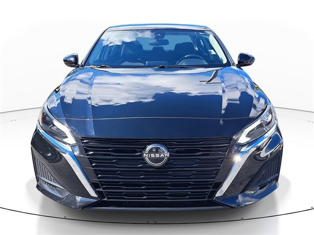 Used 2023 Nissan Altima 2.5 SV image 2