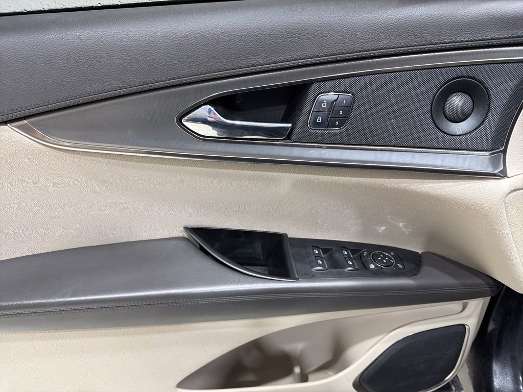 Used 2020 Lincoln Nautilus Reserve w/ Equipment Group 201A image 11