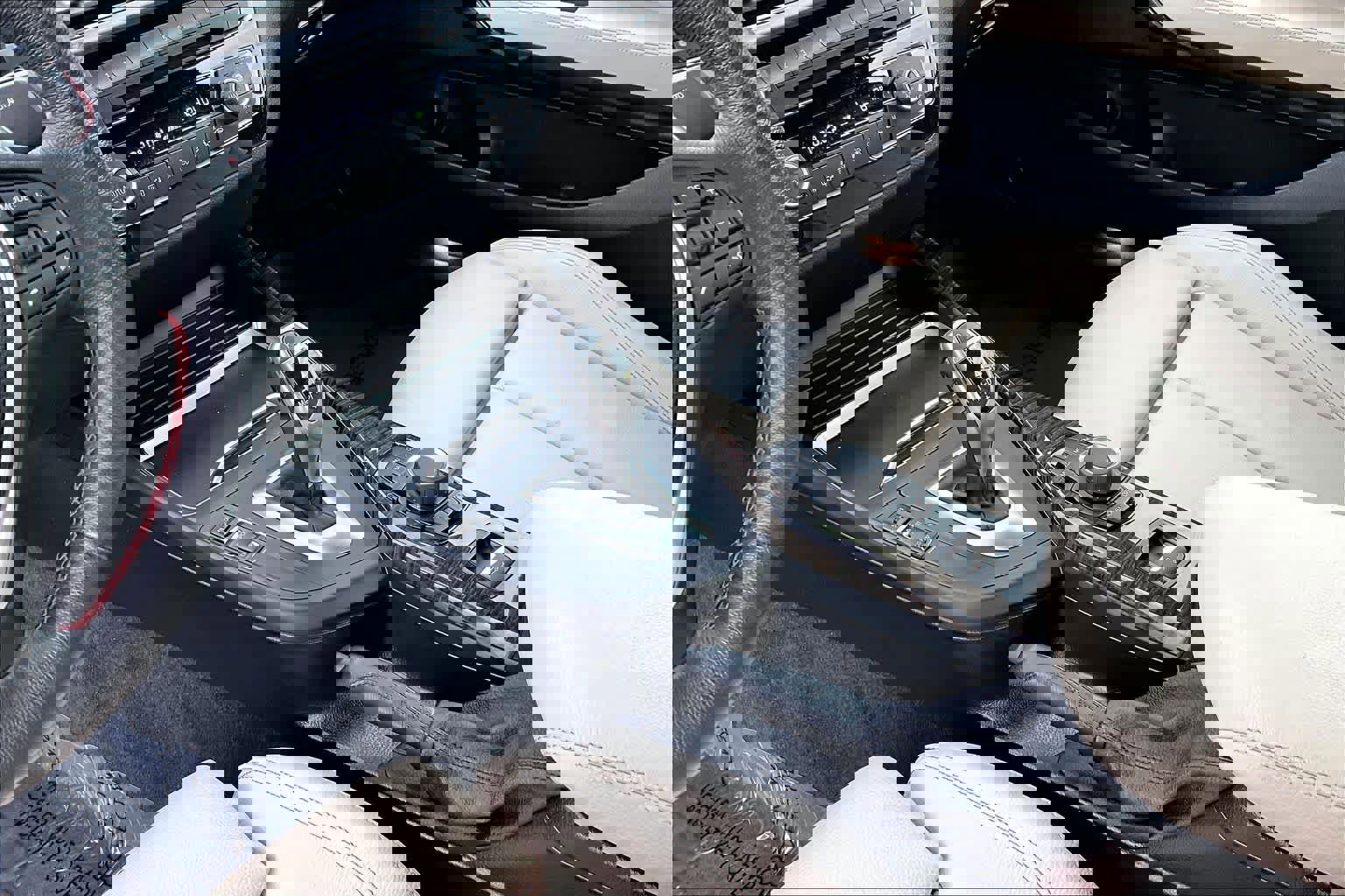 Used 2018 BMW 230i Convertible image 16