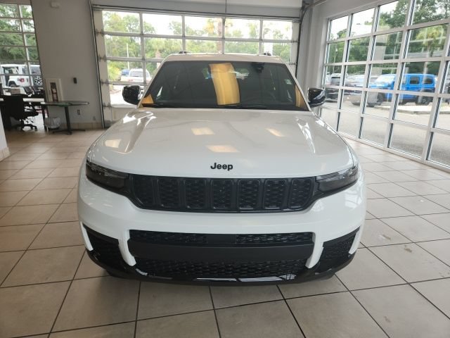 New 2024 Jeep Grand Cherokee L Altitude AWD/4WD image 4