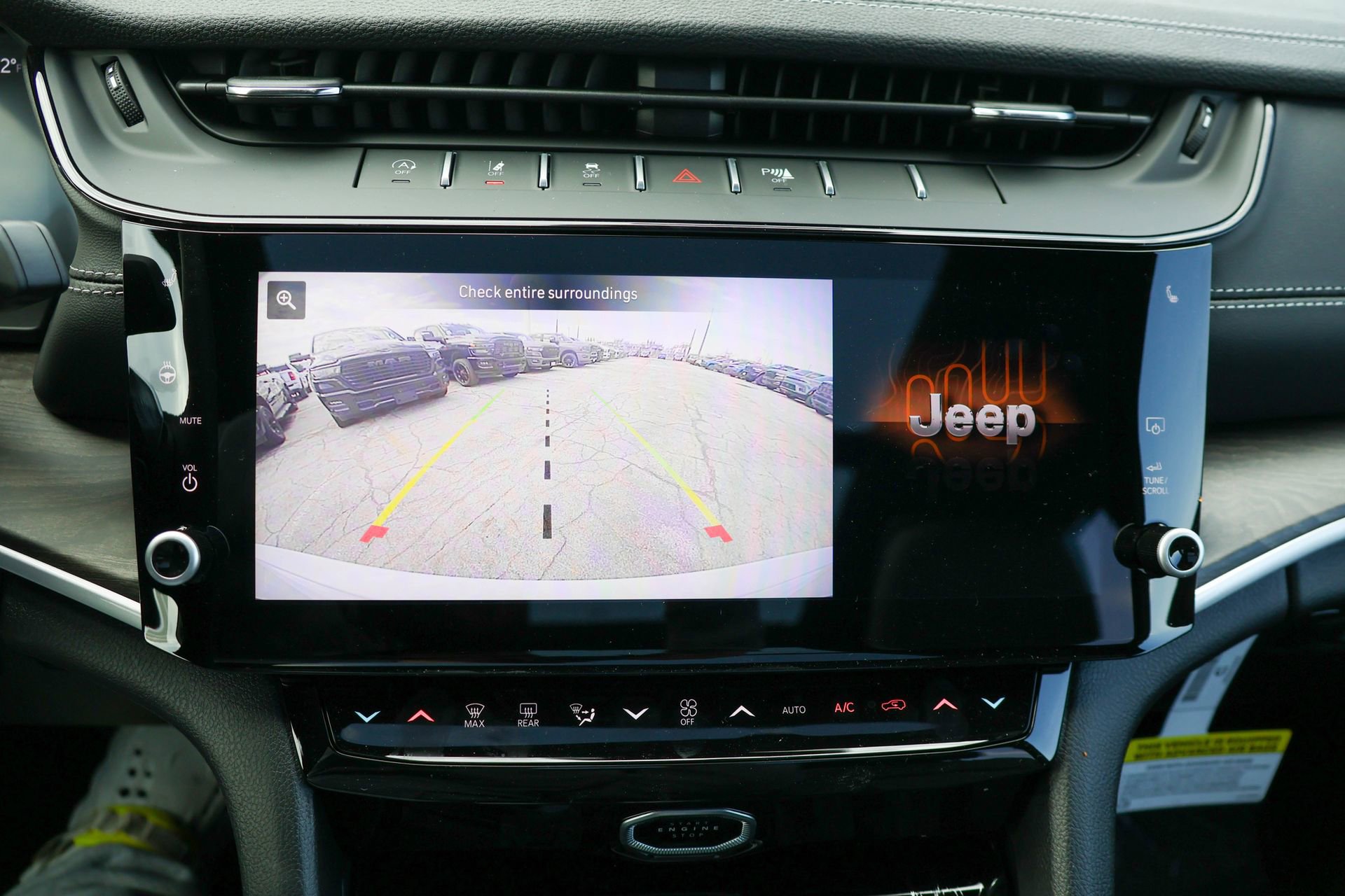 New 2026 Jeep Grand Cherokee Limited AWD/4WD image 21