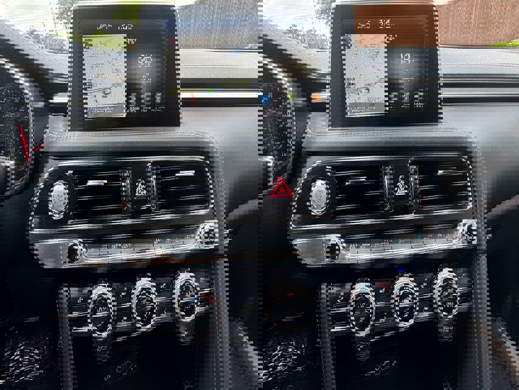 Used 2020 Genesis G70 3.3T w/ Elite Package image 18