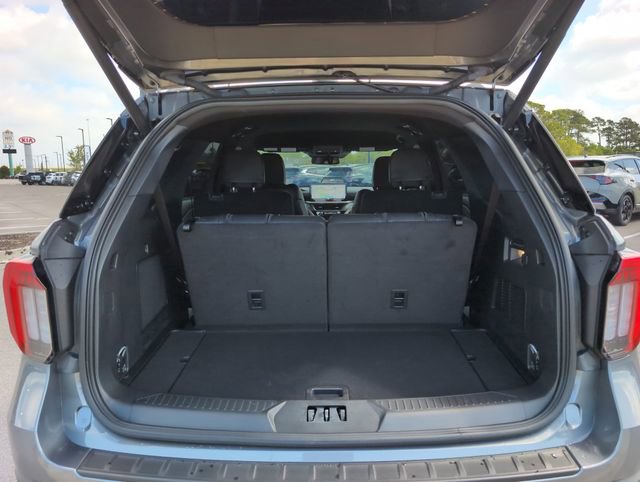 Used 2025 Ford Explorer ST image 5