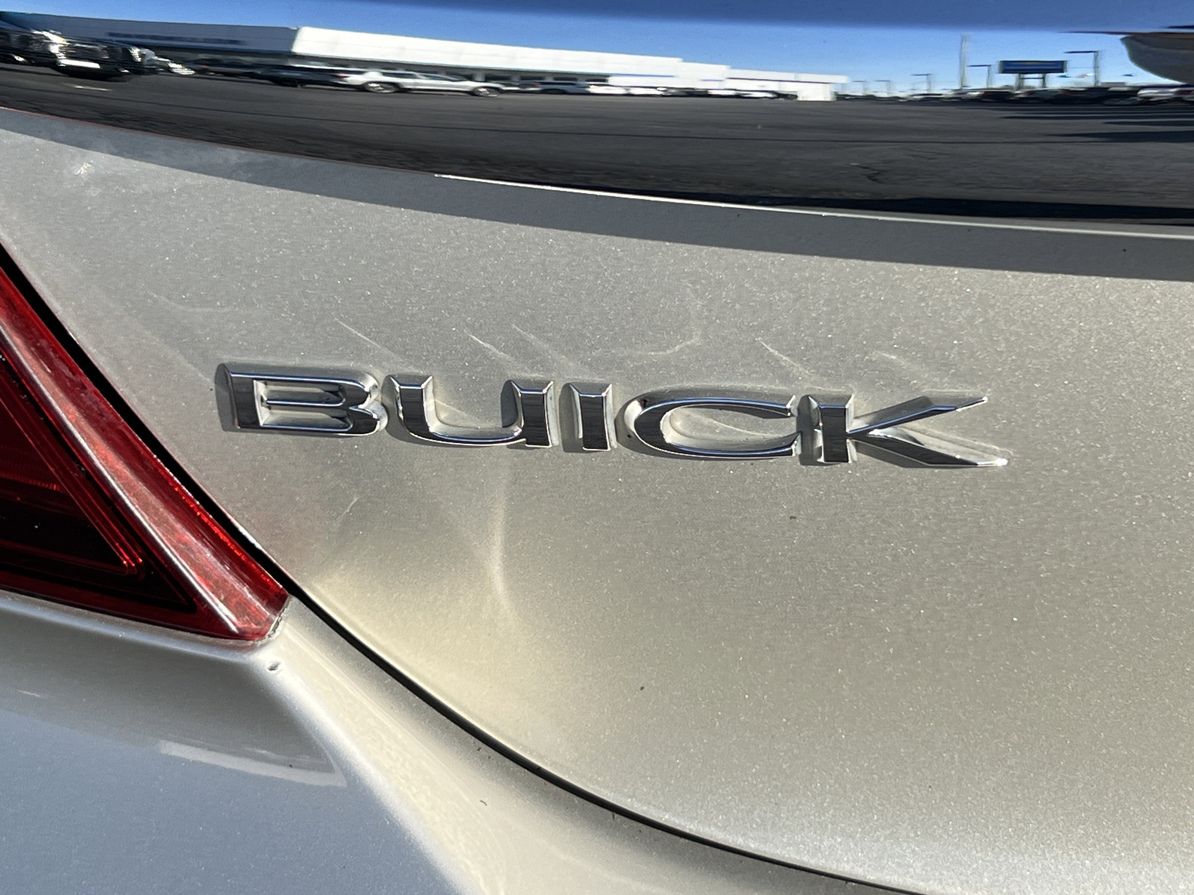 Used 2016 Buick Regal image 9